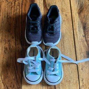 Lot of 2 baby sneakers converse sz 3 adidas sz 4